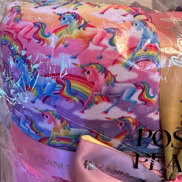Posh Peanut X Lisa Frank Luxe Pattoo - Picture 3 of 6